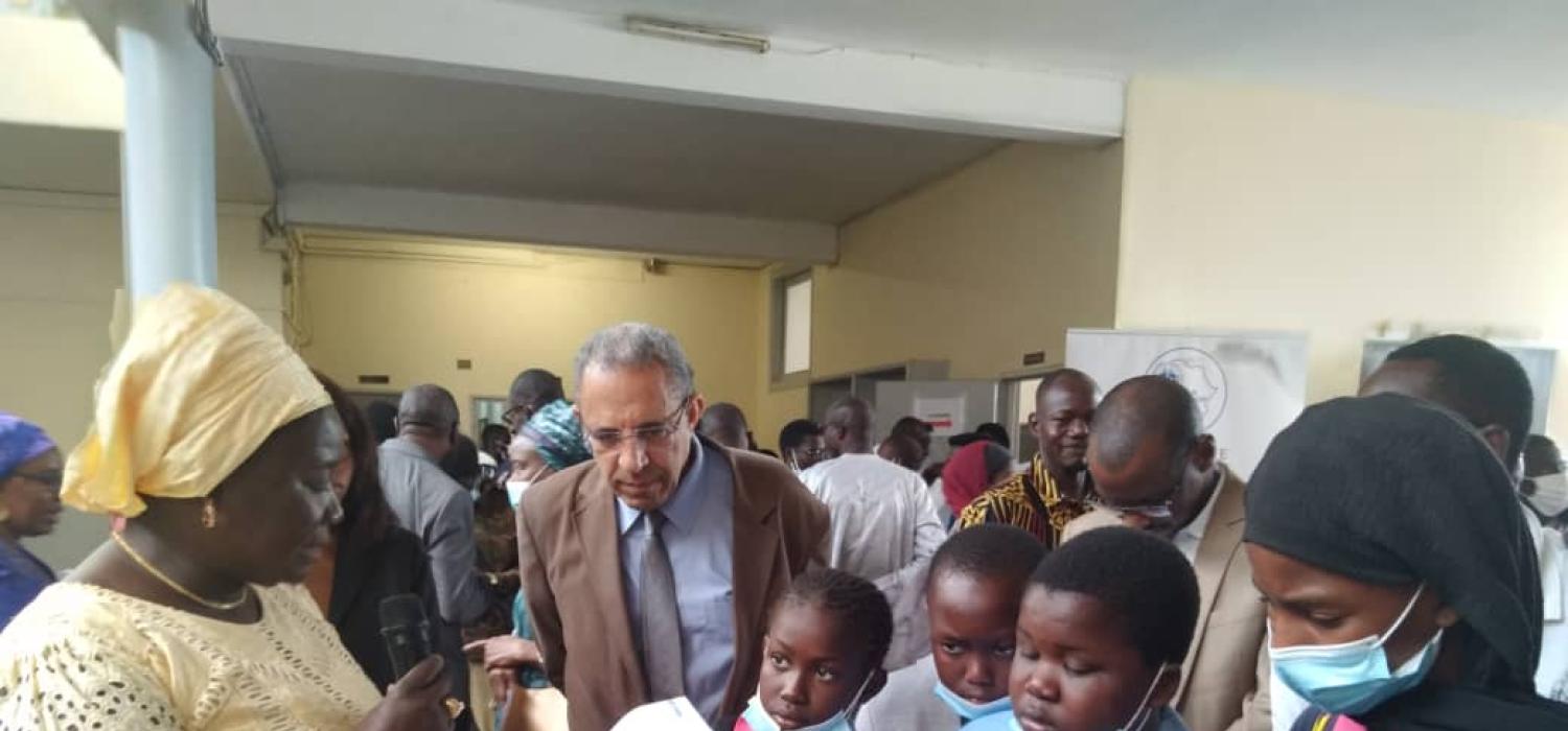 Le stand du LARTES-IFAN visité par Pr Cheikh Mbacke Diop