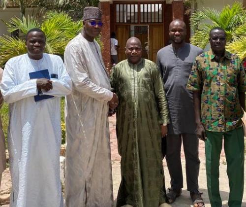 Séance de travail le jeudi 18 mai 2023 au LARTES.